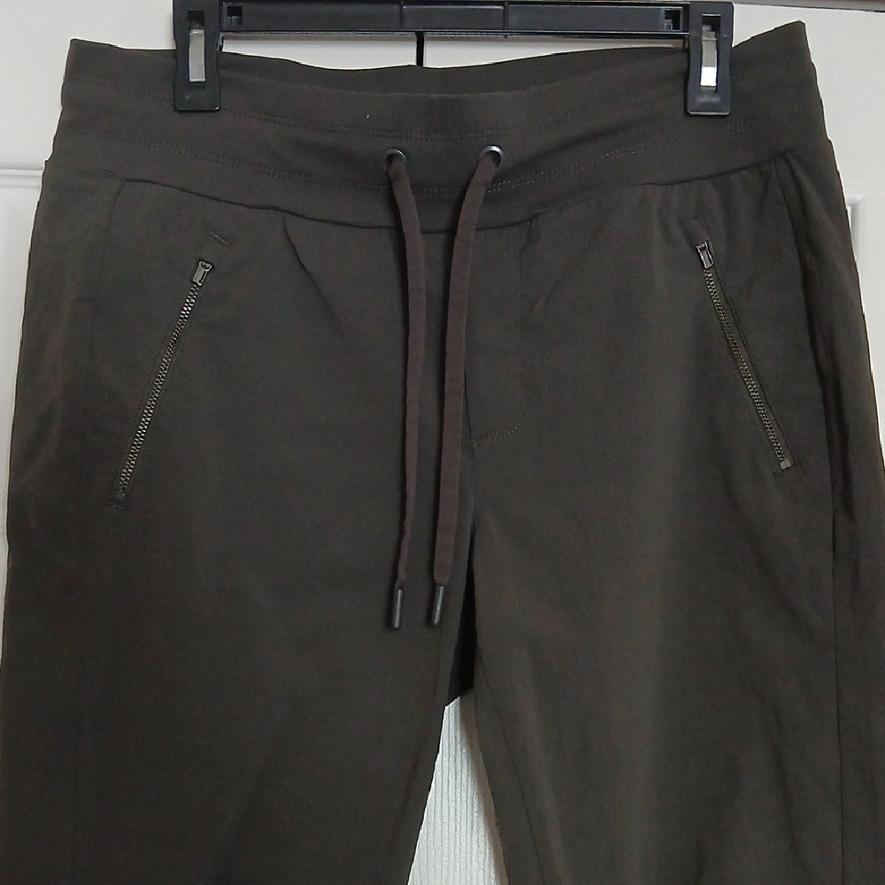 Athleta Joggers Women - Picture 4 of 15
